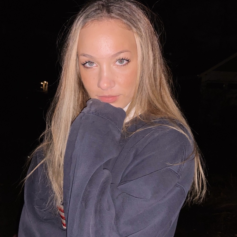 Meet your Posher, Chloe